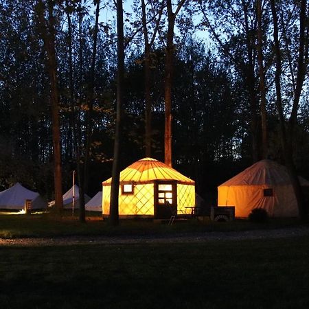 Oeko Kemping Es Glamping Tiszadada Экстерьер фото