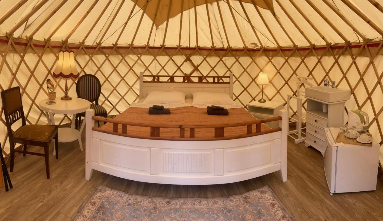 Oeko Kemping Es Glamping Tiszadada Экстерьер фото