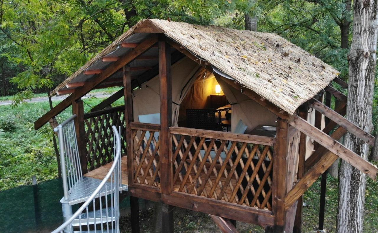 Oeko Kemping Es Glamping Tiszadada Экстерьер фото